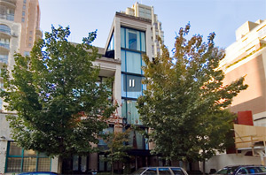 The downtown Vancouver Iliad Yaletown apartment residences is a luxury apartment condo community with boutique homes.